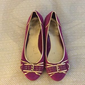Nine West fuschia and gold suede flats